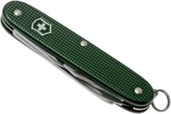 Victorinox Pioneer Alox Green 0.8201.24R4.KTE1 Knivesandtools Edition, Couteau Suisse -Couteaux Boutique VT0 8201 24R4 KTE1 05 victorinox