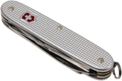 Victorinox Pioneer X Argent 0.8231.26 Couteau Suisse -Couteaux Boutique VT0 8231 26 07 victorinox pioneer x vt0 8231 26 07