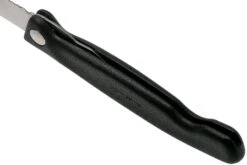 Victorinox SwissClassic Couteau à Légumes Pliant Dentelé Noir, 6.7833.FB 13 Victorinox SwissClassic Couteau à Légumes Pliant Dentelé Noir, 6.7833.FB -Couteaux Boutique VT6 7833 FB 05 victorinox