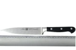 Zwilling - Professional « S » Couteau à Trancher 16cm -Couteaux Boutique ZW31020 160 04 zwilling professional s 31020 160 vleesmes d4